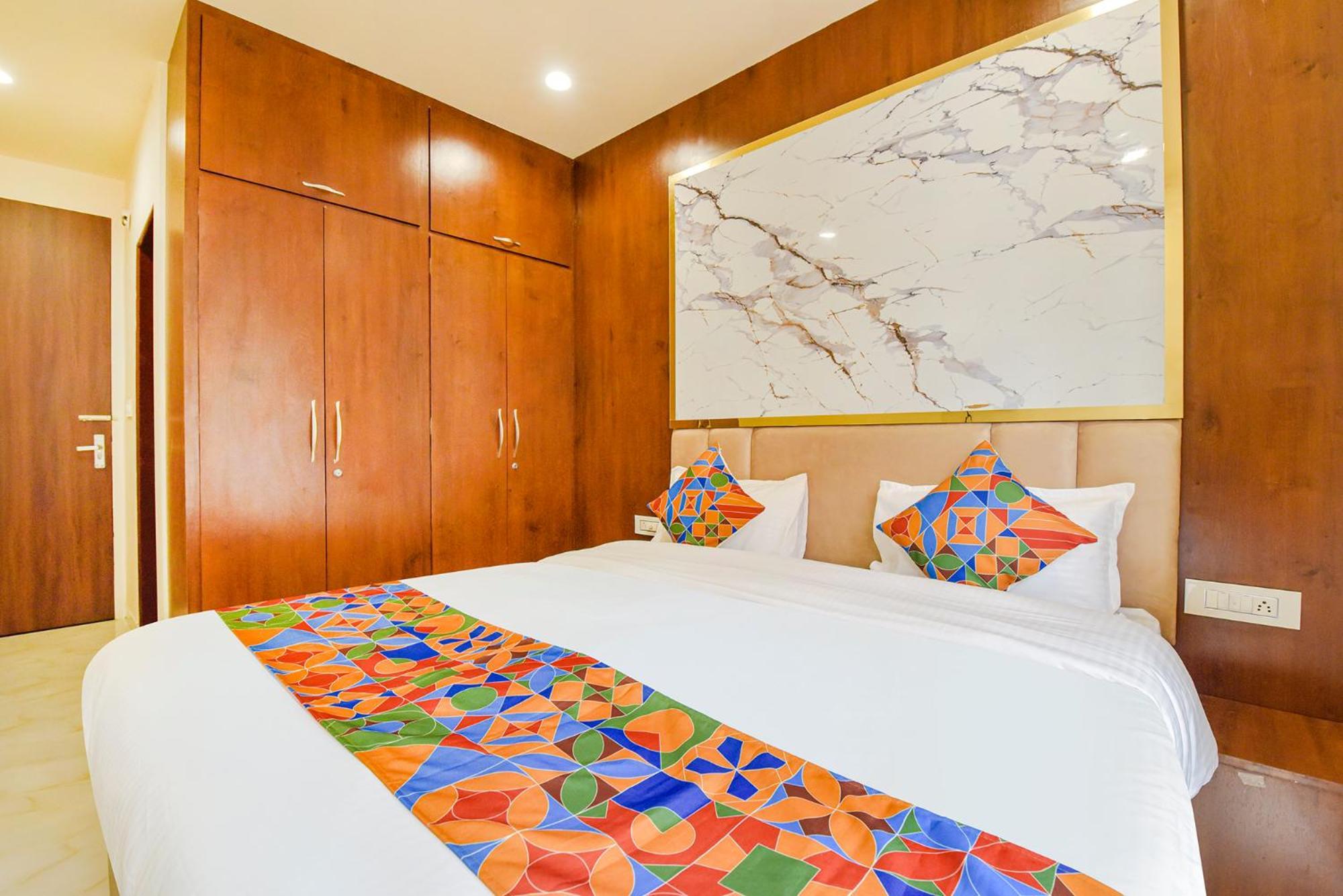 Fabhotel Blooming Beds Pearl Jaipur Exteriör bild