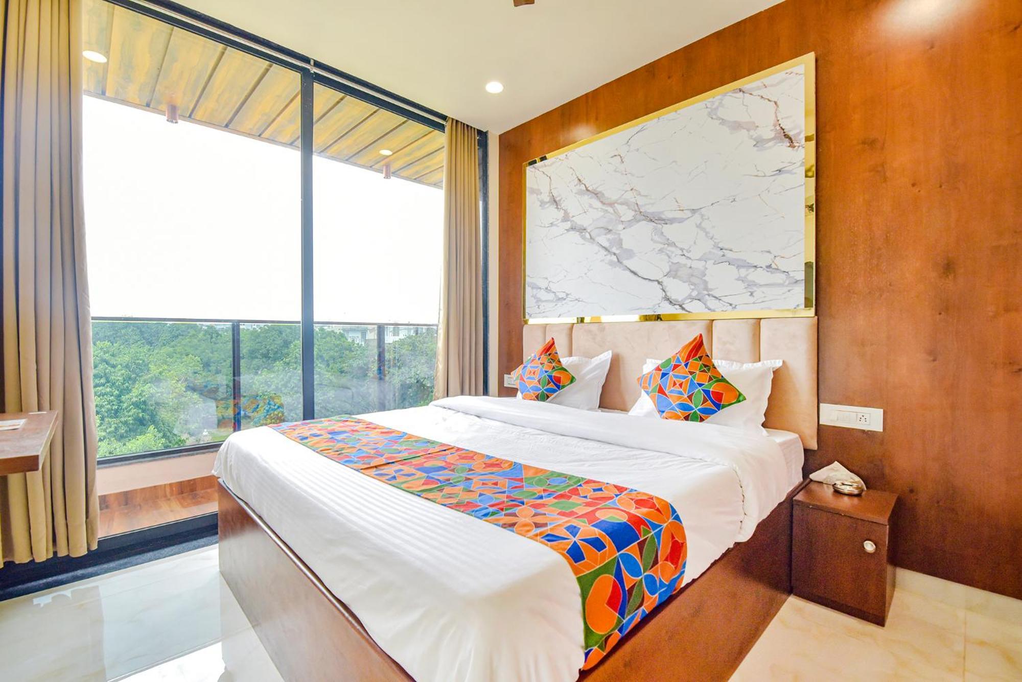 Fabhotel Blooming Beds Pearl Jaipur Exteriör bild