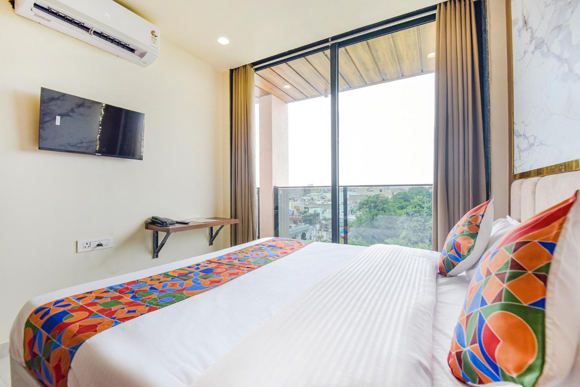 Fabhotel Blooming Beds Pearl Jaipur Exteriör bild